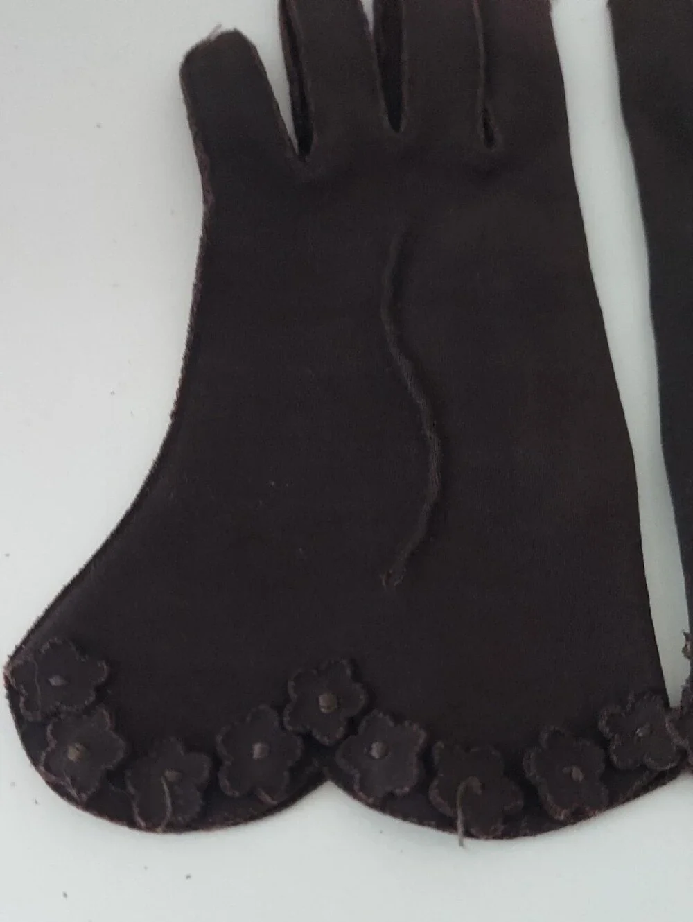 Women's Chocolate Brown Floral-Trim Gloves